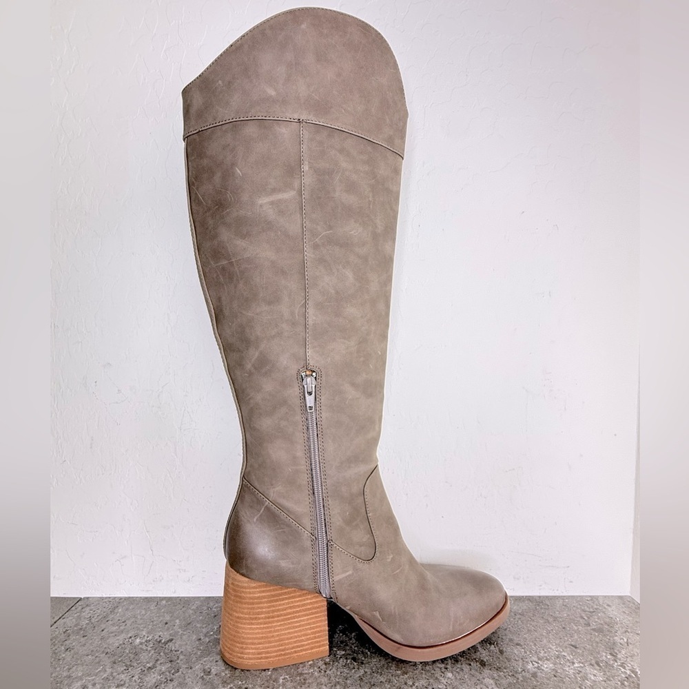 NEW Korks Scarlet Taupe Suede Western Stacked Block Heel Boot Women’s Size 9.5 - Picture 5 of 12